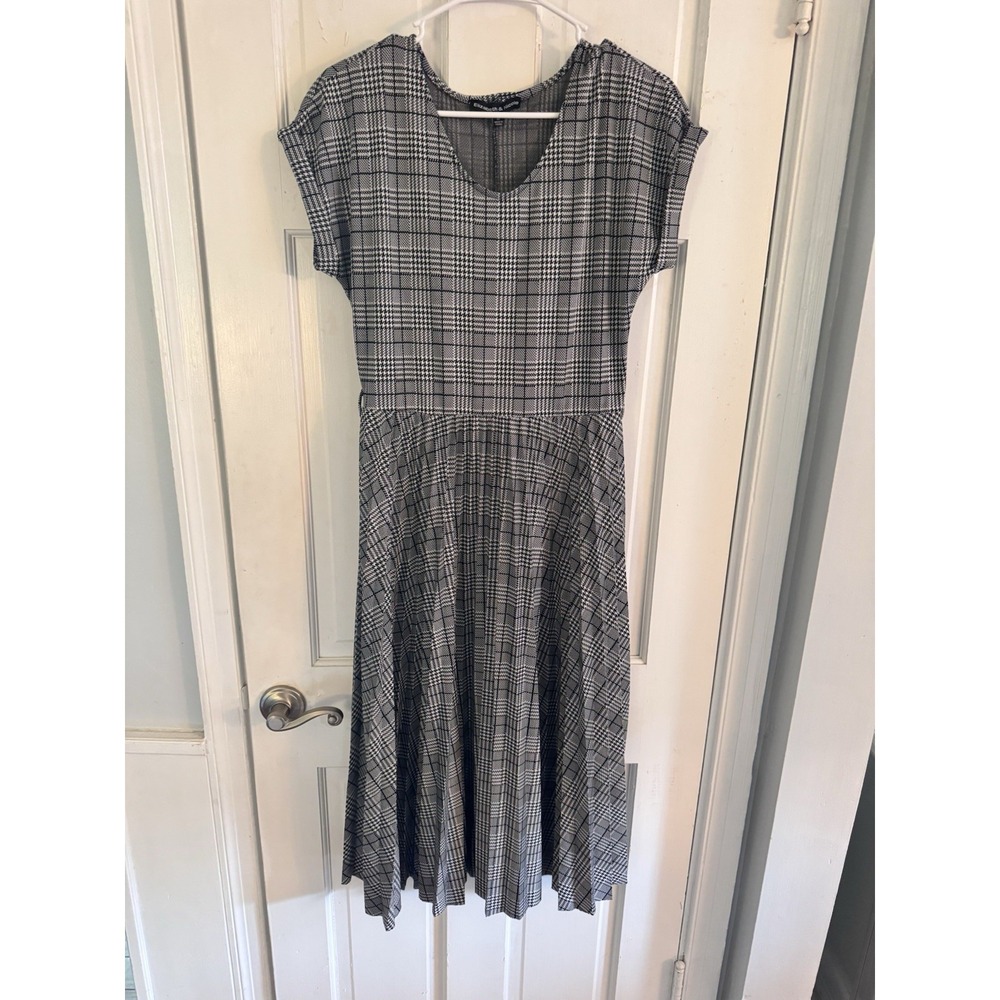 💙Elizabeth & Nicole Pleated Bottom Short Sleeve Midi Dress Size M (NO BELT)
